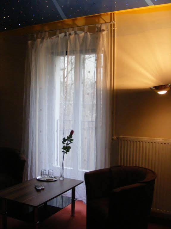 Pension Tempelhof Berlin Exteriör bild